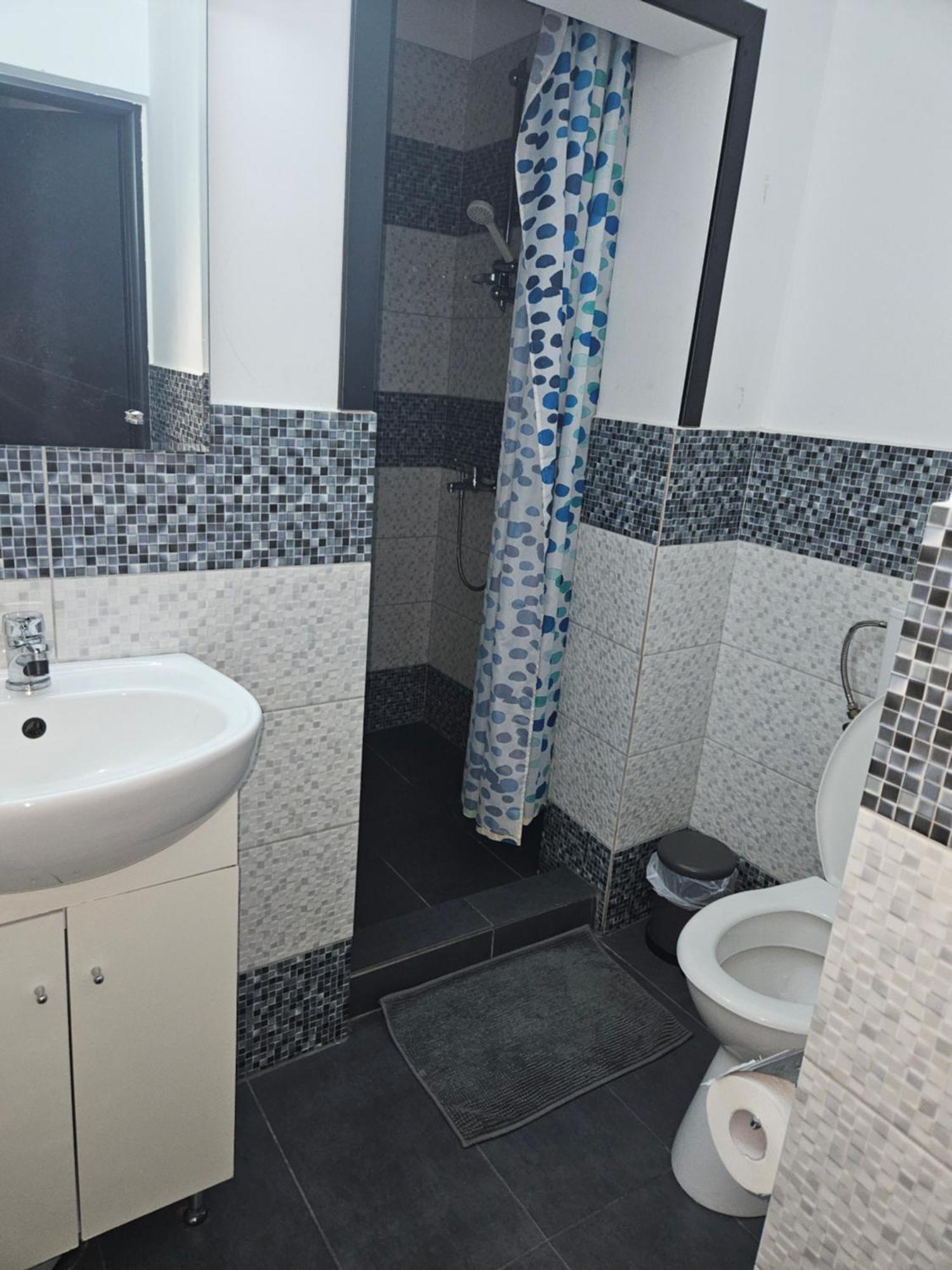 Central Class Bucureşti Ngoại thất bức ảnh